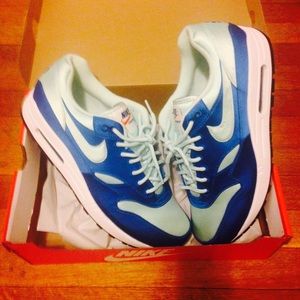 Nike Air Max Premium 1 - size 11